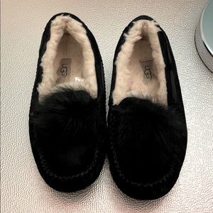 Ugg Flats with Puff Balls